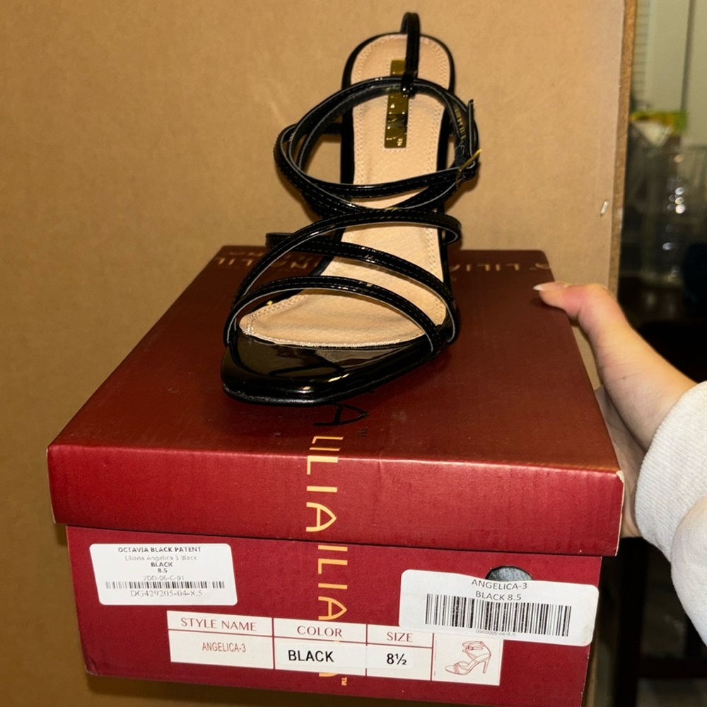 Lulus heels size 8.5